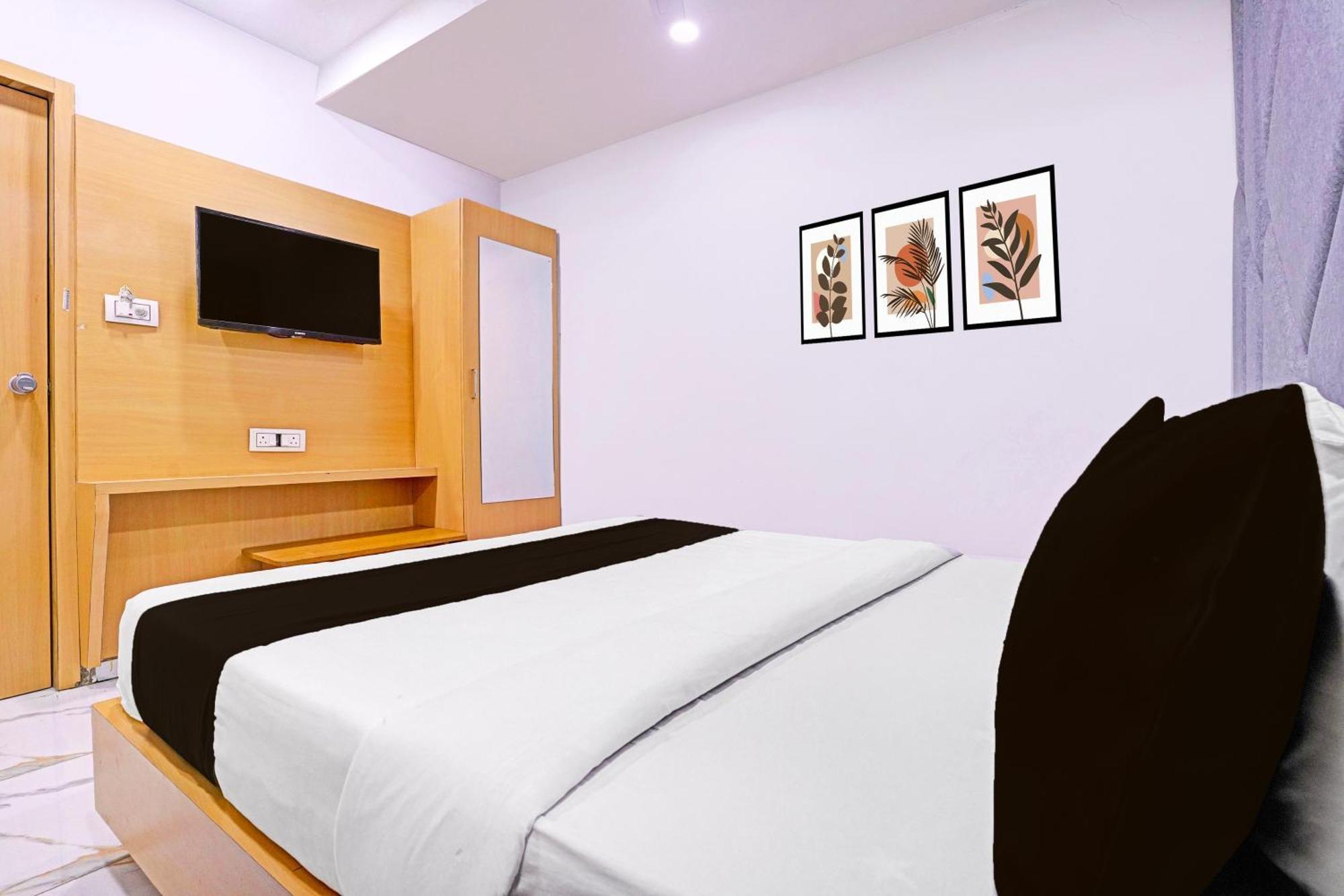 Hotel O Patang 24 Ahmadabad Zewnętrze zdjęcie