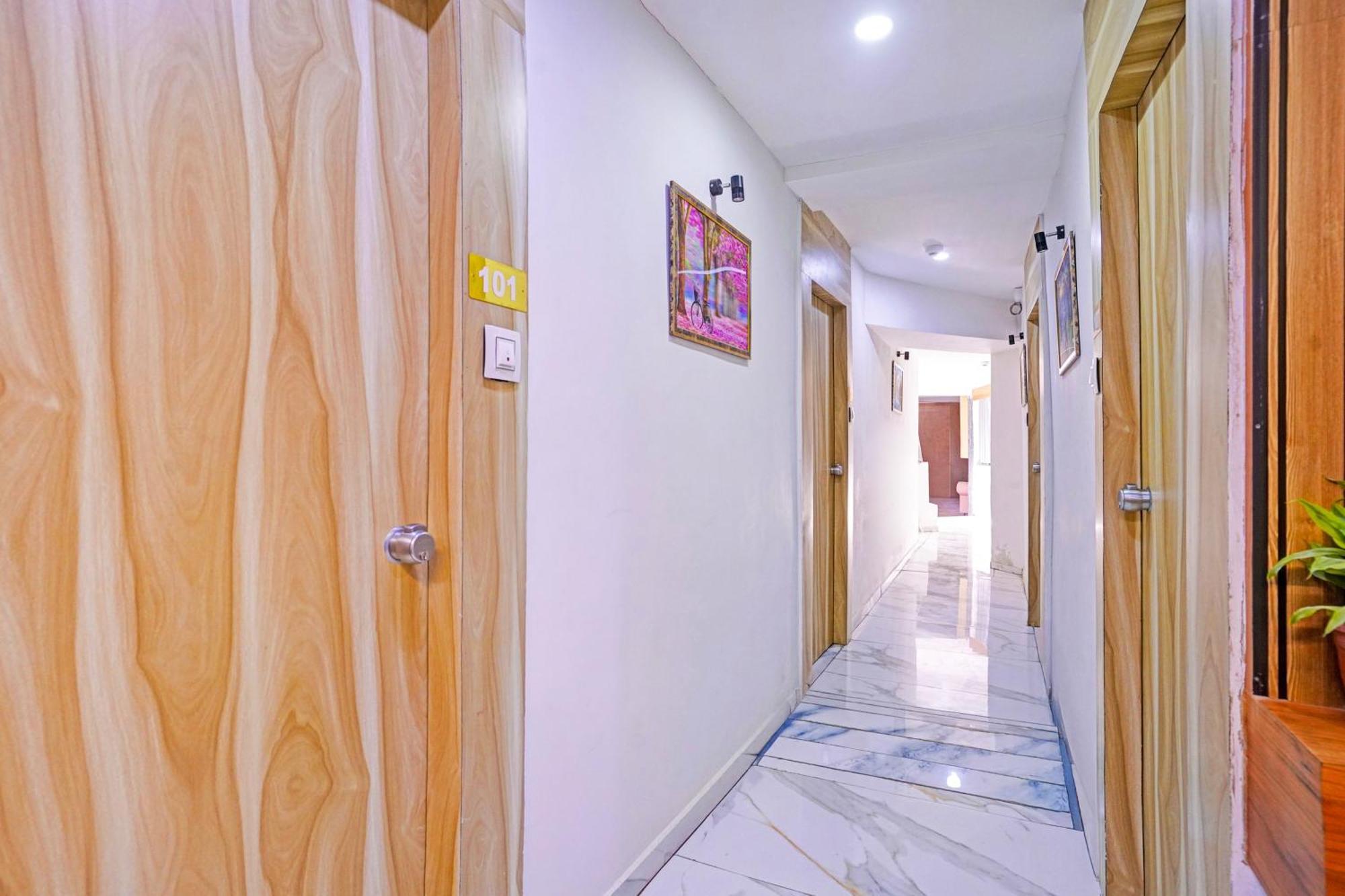 Hotel O Patang 24 Ahmadabad Zewnętrze zdjęcie