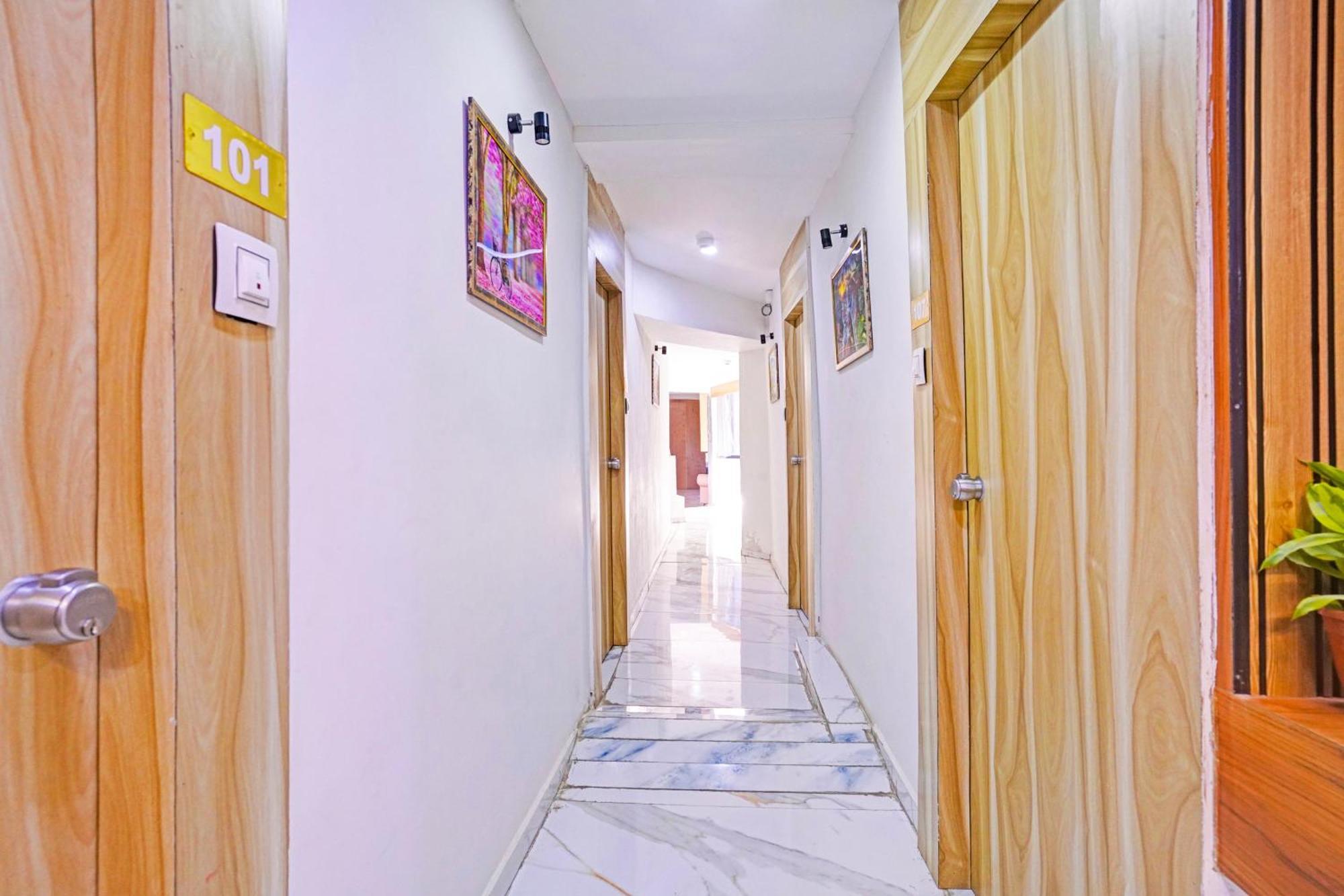 Hotel O Patang 24 Ahmadabad Zewnętrze zdjęcie