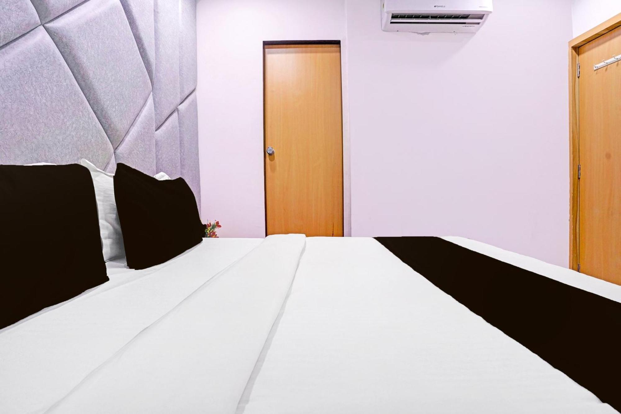 Hotel O Patang 24 Ahmadabad Zewnętrze zdjęcie