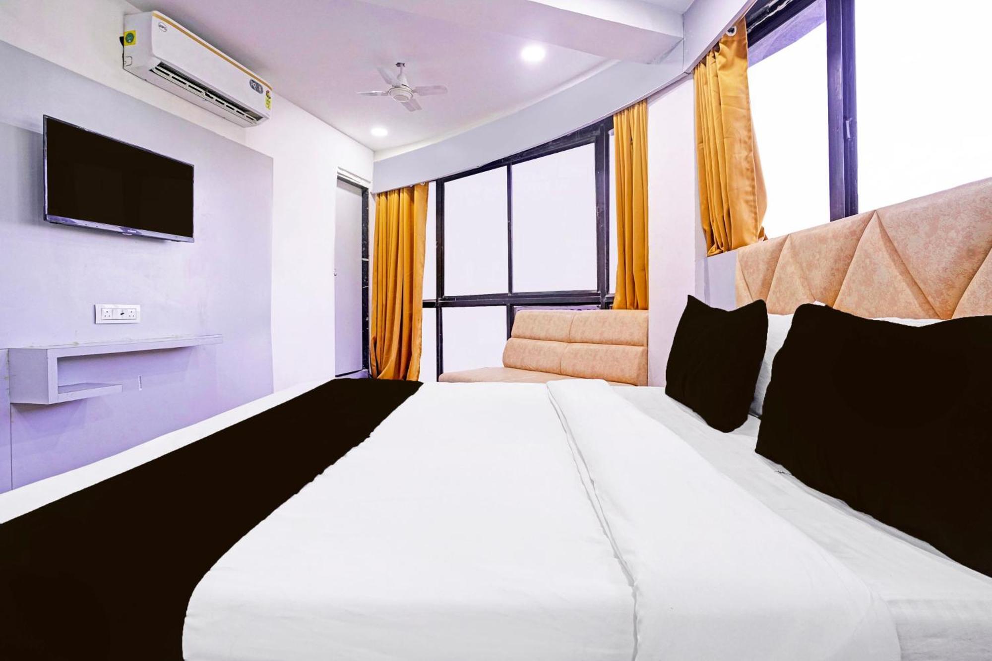 Hotel O Patang 24 Ahmadabad Zewnętrze zdjęcie