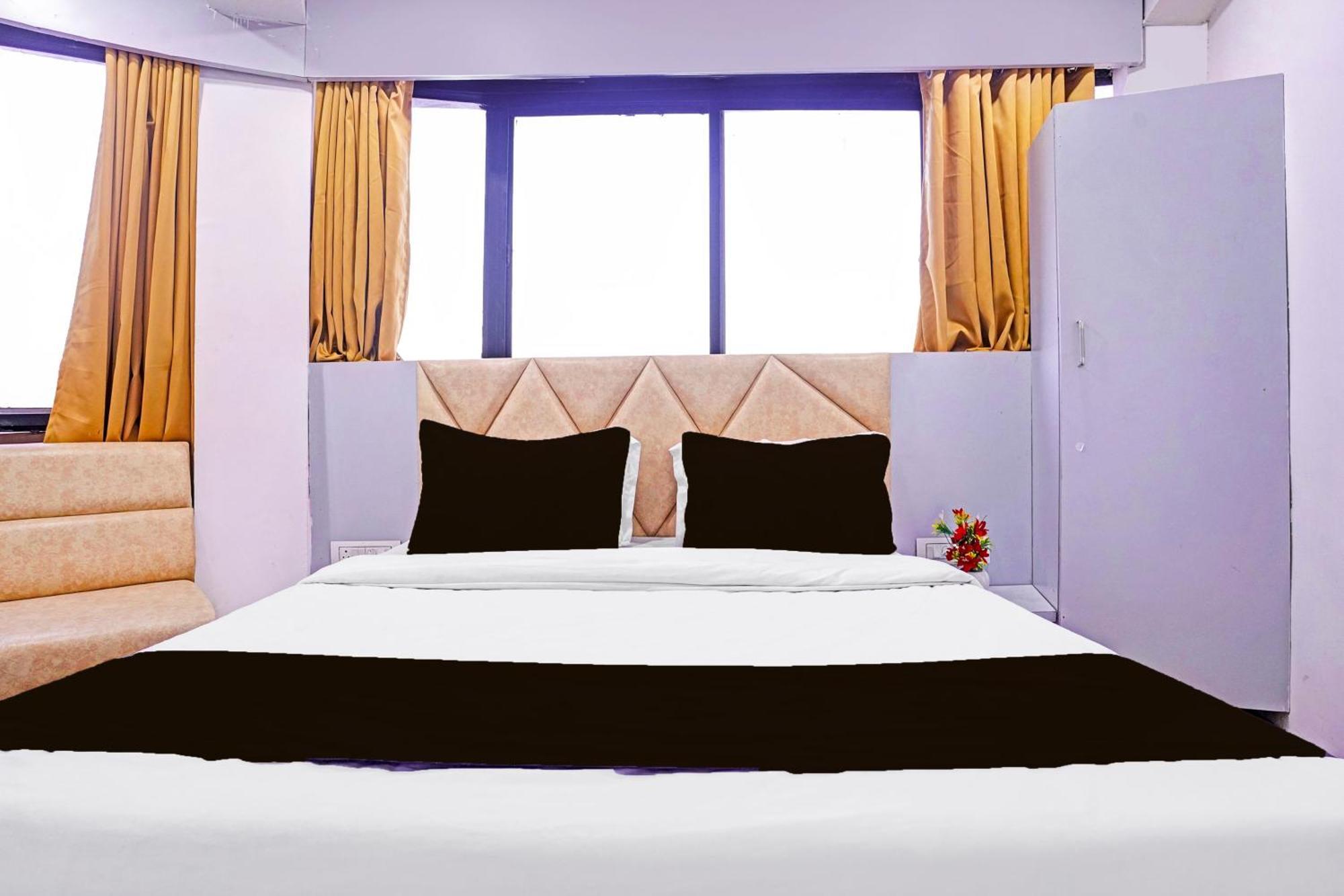 Hotel O Patang 24 Ahmadabad Zewnętrze zdjęcie